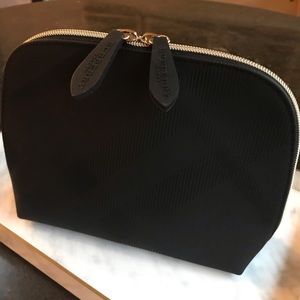Burberry cosmetic - makeup - toiletry bag